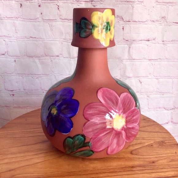Vintage Hand Painted Pottery Mexican Water Jug with Cup - Picture 5 of 10